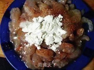 美容瘦脸的快炒小菜---西芹炒虾仁的做法步骤：5