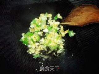 美容瘦脸的快炒小菜---西芹炒虾仁的做法步骤：11