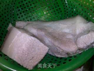 不辣版【回锅肉】的做法步骤：1
