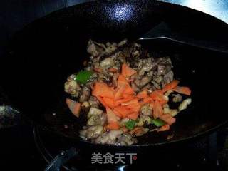 辣子鸡丁炒年糕的做法步骤：8
