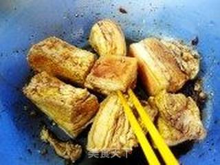 客家扣肉的做法步骤:4