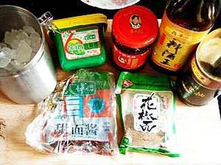 过年记得回家---改良版回锅肉的做法步骤:2