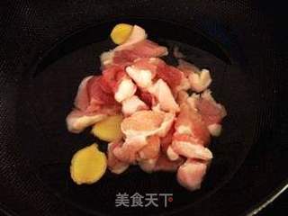 过年记得回家---改良版回锅肉的做法步骤:3