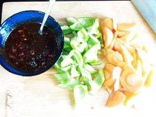 过年记得回家---改良版回锅肉的做法步骤:7