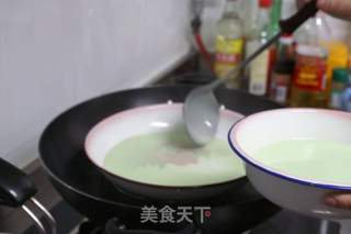 印尼特色糕点--椰汁三色糕(也称为娘惹糕)的做法步骤:4