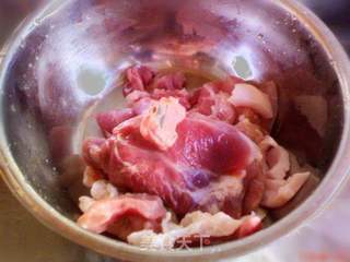 初五吃饺子——白菜猪肉饺子的做法步骤：1