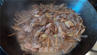 笋干啤酒鸭的做法步骤：8