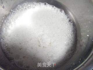 新年第一个蛋糕---奶油戚风蛋糕的做法步骤:9