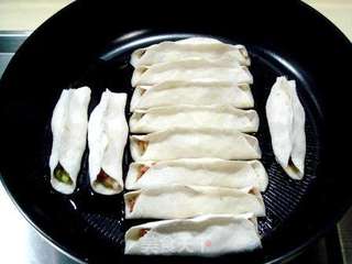 京城话美食，地道北京味儿“锅贴”的做法步骤：10