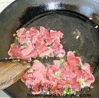 节令佳肴----秋菱牛肉的做法步骤：5