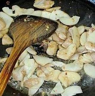 节令佳肴----秋菱牛肉的做法步骤：6