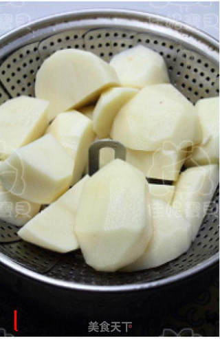 辣白菜土豆泥拌饭的做法步骤：1