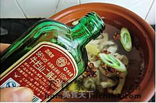 秋季滋阴润肺靓汤----罗汉笋煨猪肚的做法步骤:12