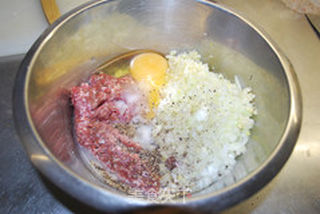 牛肉糜培根卷的做法步骤：4