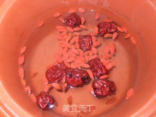 炖鸡汤的做法步骤：2