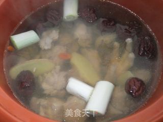 炖鸡汤的做法步骤：5