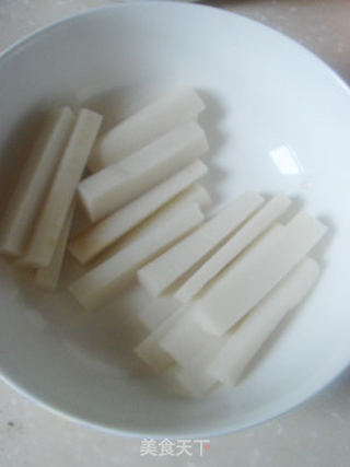 好吃不腻的下饭菜——辣白菜年糕烩排骨的做法步骤:3
