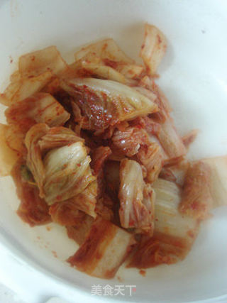 好吃不腻的下饭菜——辣白菜年糕烩排骨的做法步骤:4