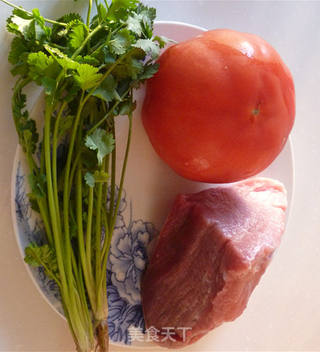 西红柿牛肉的做法步骤：1