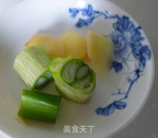 西红柿牛肉的做法步骤：4