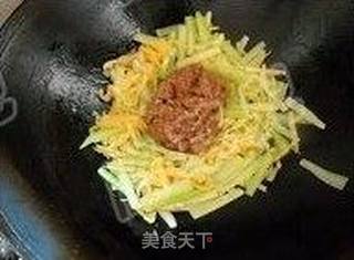 泡菜西芹牛柳的做法步骤：6