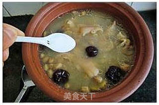 浓香猪蹄花生煲的做法步骤:7