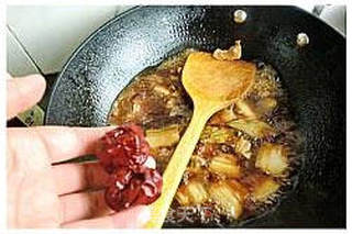 老佛爷红烧肉的做法步骤:10