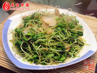 咸肉炒黑豆芽的做法步骤:7