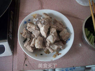 葱烧排骨的做法步骤：4