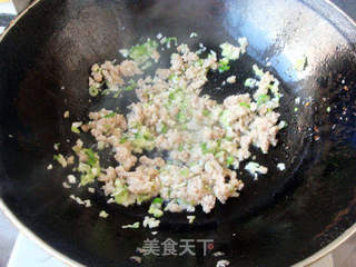 香菇糯米烧麦的做法步骤:7