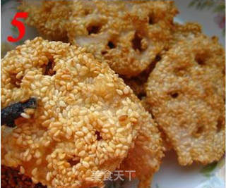 咸酥芝麻藕片的做法步骤:5