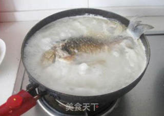 鲫鱼豆腐汤—有宝宝必做的做法步骤:6