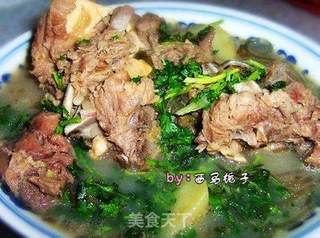 羊蝎子麻辣锅的做法步骤：1