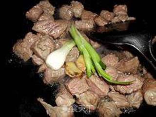红烧牛肉的做法步骤:7