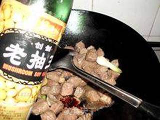 红烧牛肉的做法步骤:9