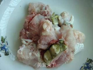 鳄鱼肉炖虫草花的做法步骤:4