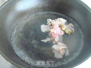 鳄鱼肉炖虫草花的做法步骤:5