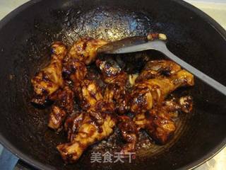 烤麸焖鸡腿的做法步骤：7