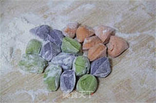 彩色饺子的做法步骤:11