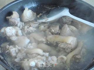 猪手扒海参的做法步骤:5