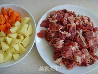 咖喱牛腩的做法步骤:2