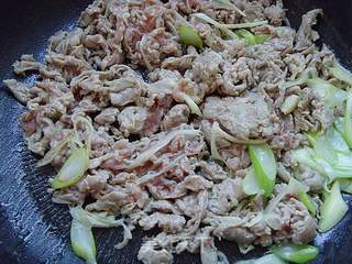 葱爆羊肉的做法步骤:6