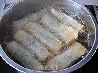 韭菜肉馅春卷的做法步骤：8