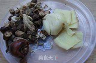 美味啤酒鸡的做法步骤：2