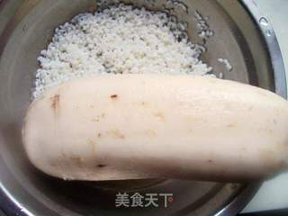 糯米藕的做法步骤：1
