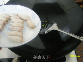 【豉香酿鱿鱼】的做法步骤:6