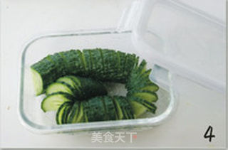 【蓑衣黄瓜】最垂涎欲滴++最清新爽口。的做法步骤:4
