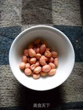 薏米花生银耳羹的做法步骤:3