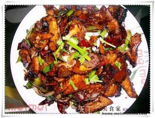家常菜肴@@蒜苗炒烧肉的做法步骤：10