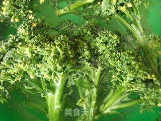 鲜肉炒花椰菜(菜花)~营养菜的做法步骤：1